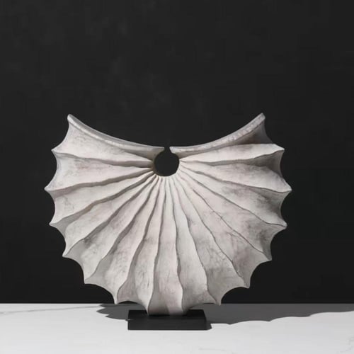 منحوته زخرفية من الراتنغ