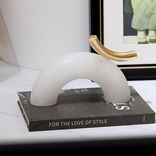 تحفة عصرية ابيض ذهبي