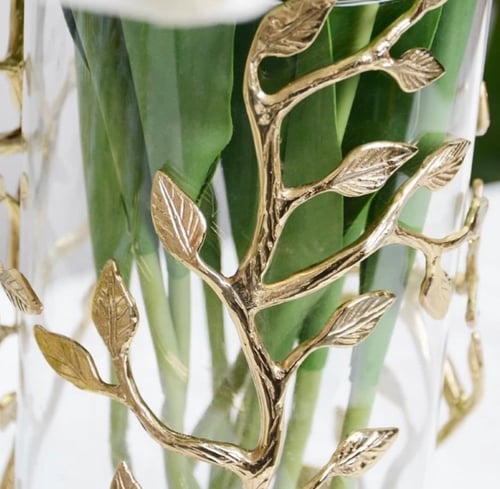 فازة زهور اغصان ورق الشجر