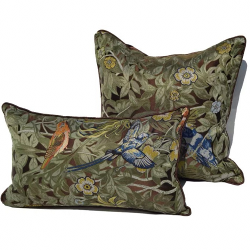 كوشنز غابة خضراء وعصافير