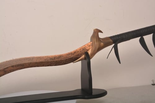 سيف الدن رينج Blood hound fang