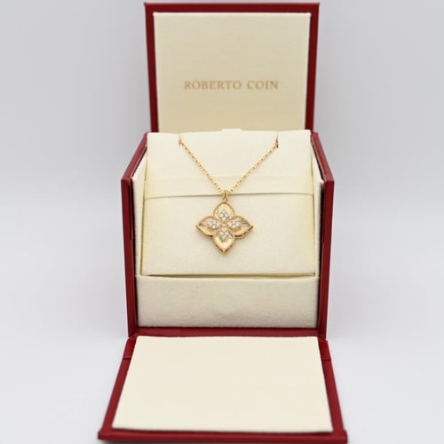 عقد ذهب روبرتو كوين