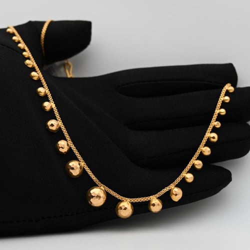 عقد ذهب عيار 21