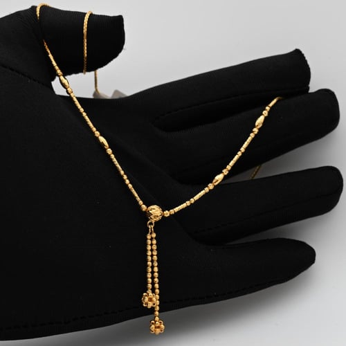 عقد ذهب عيار 21