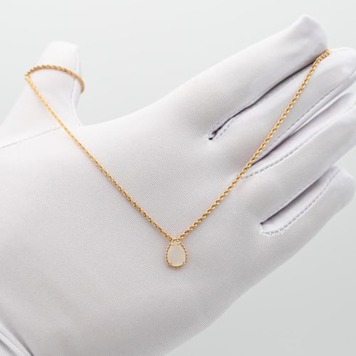 عقد ذهب بوشرون