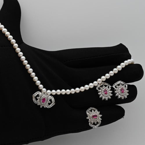 نص طقم ألماس