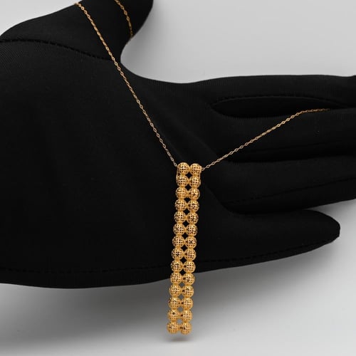 عقد ذهب عيار 21