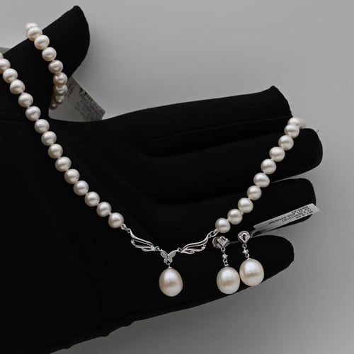 نص طقم ألماس