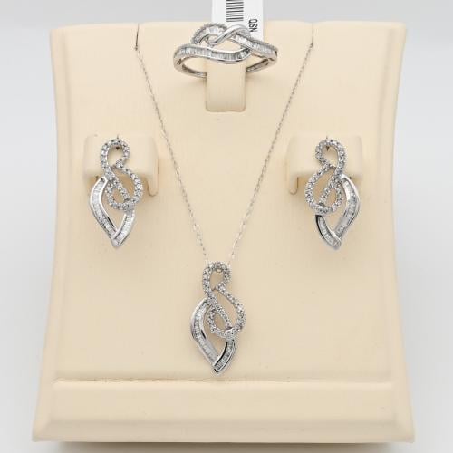 نص طقم ألماس