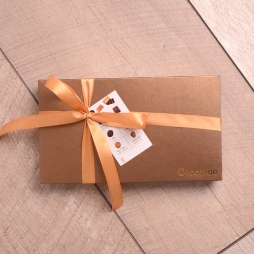 وعاء تجذير خشبي أنيق مع علبة شوكولانة هدية العيد