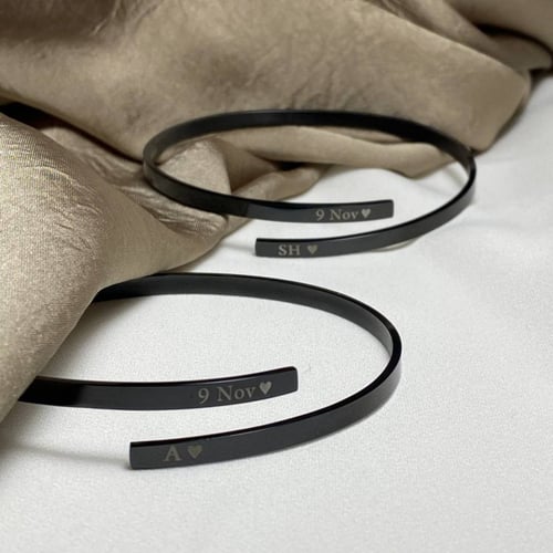 يونيك | أسود