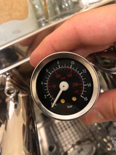 عداد ضغط قروب E61 اسود