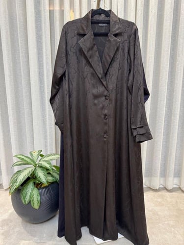 عباية بقصة بليزر