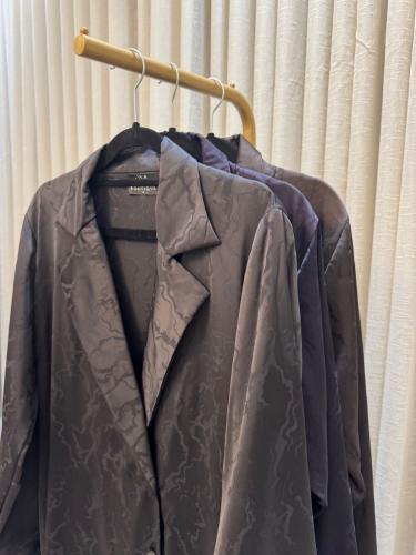 عباية بقصة بليزر