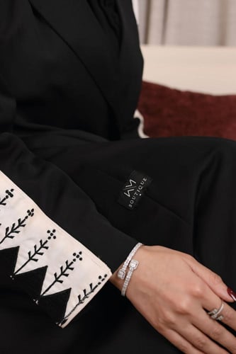 عباية بليزر تطريز تراثي عسير