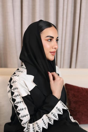 عباية بليزر تطريز تراثي عسير