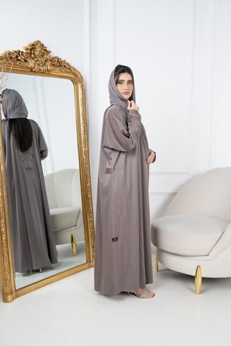 عباية كريب بتطريز تراثي جنوبي