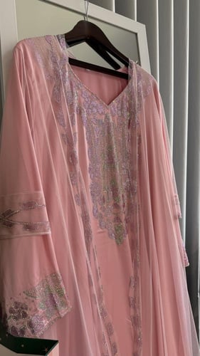 بشت اماراتي جاهز