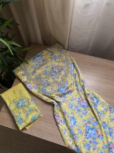 مخور اللؤلؤ+شيلة حرير ديجتال بدون تفصيل