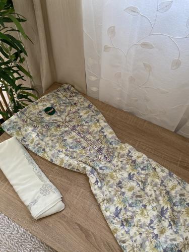 مخور+شيلة حرير هندي بدون تفصيل