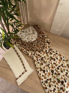 مخور+شيلة حرير هندي مخرم بدون تفصيل