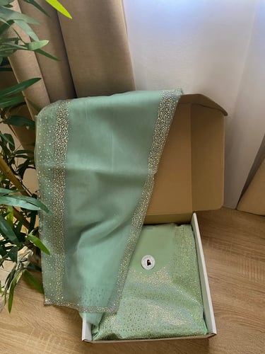 مخور من قطعتين حرير ملكي+بشت