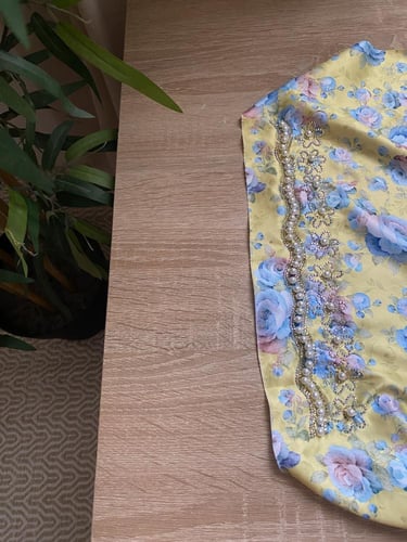 مخور اللؤلؤ+شيلة حرير ديجتال بدون تفصيل