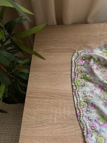 مخور اللؤلؤ+شيلة حرير ديجتال بدون تفصيل