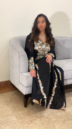 مخور نجلاء شيفون بكسرات بدون تفصيل وشيله