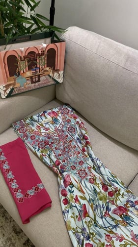 مخور+شيلة حرير اندونيسي بدون تفصيل