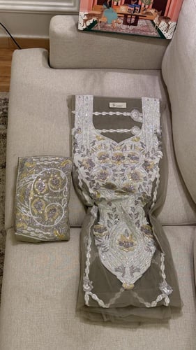 مخور ثوب اماراتي من قطعتين حرير ملكي+بشت بدون تفصي...