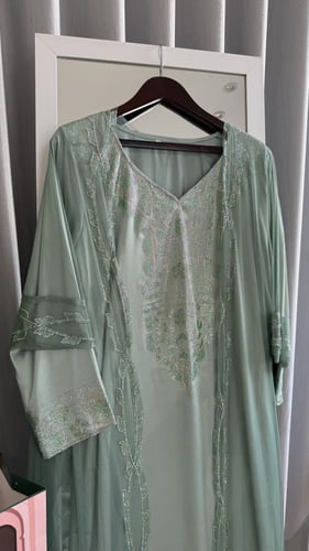 بشت اماراتي جاهز