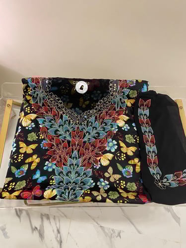 مخور+شيلة الفراشات مخرم حرير اندونيسي اسود