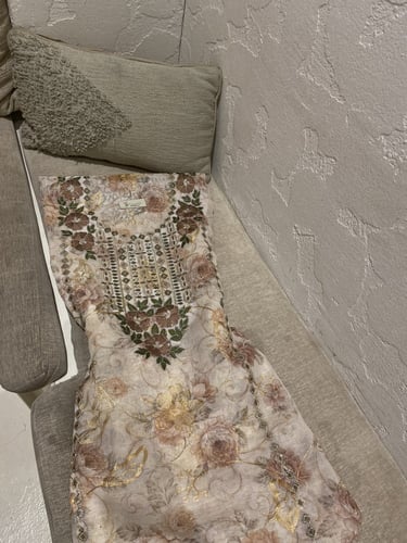 مخور اورجانزا متروس فصوص بدون تفصيل