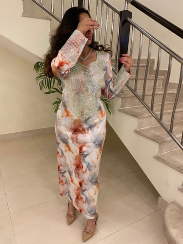 مخور سُهى حرير ايطالي قماش بدون تفصيل بدون طرحه