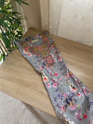 مخور اطفال حرير اراماني ديجتال بدون تفصيل