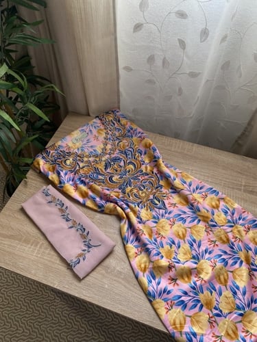 مخور+شيلة حرير هندي مخرم بدون تفصيل