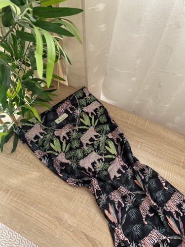 مخور التايقر بدون تفصيل حرير ايطالي ديجتال