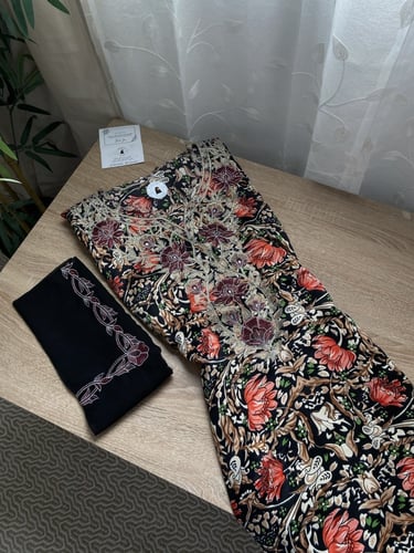 مخور+شيلة حرير هندي مخرم