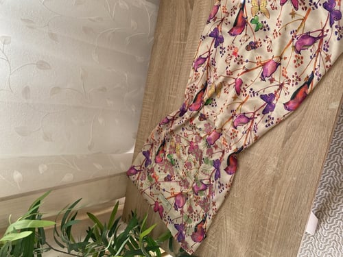 مخور الفراشات بدون تفصيل حرير ايطالي ديجتال