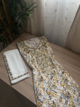 مخور+شيلة حرير هندي مخرم