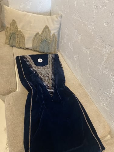 مخور اللؤلؤ مخمل بلون بترولي