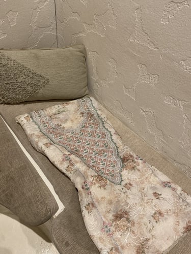 مخور اورجانزا متروس فصوص بدون تفصيل