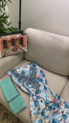 مخور+شيلة حرير اندونيسي بدون تفصيل