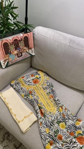 مخور+شيلة حرير اندونيسي بدون تفصيل