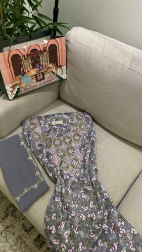 مخور+شيلة حرير اندونيسي بدون تفصيل