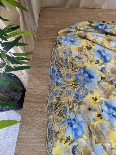 مخور+شيلة حرير اندونيسي مخرم بدون تفصيل