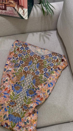 مخور برقبه حرير ايطالي بدون تفصيل