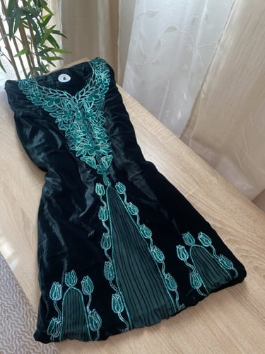 مخور شتوي اخضر مخمل بكسرات