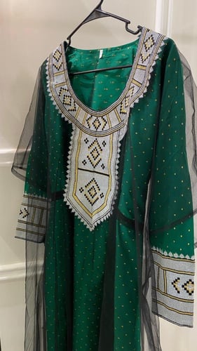 مخور من قطعتين حرير شامل التفصيل